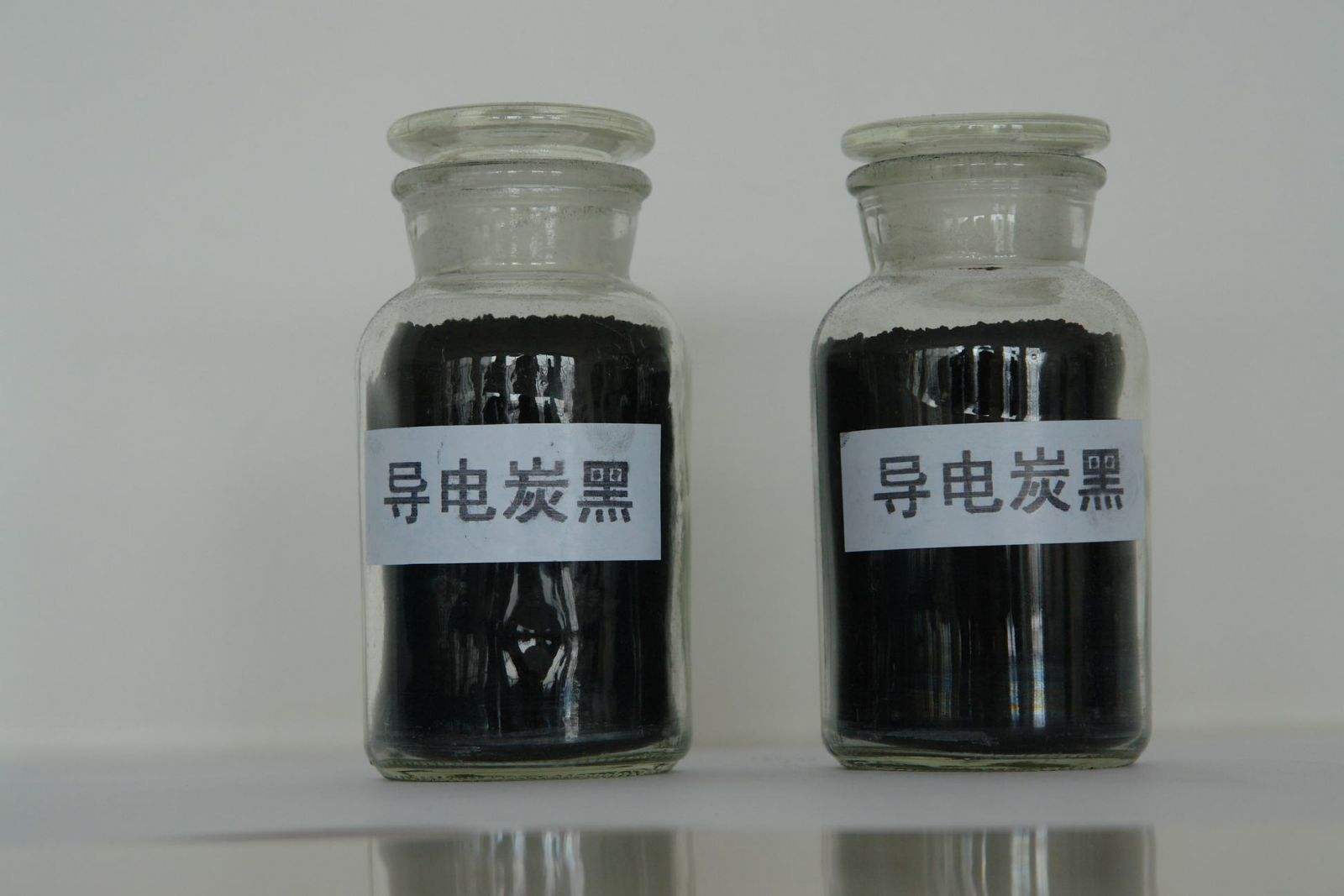 選擇進(jìn)口導(dǎo)電炭黑可以從哪些方面入手